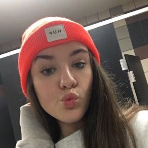 Meet your Posher, Shelby